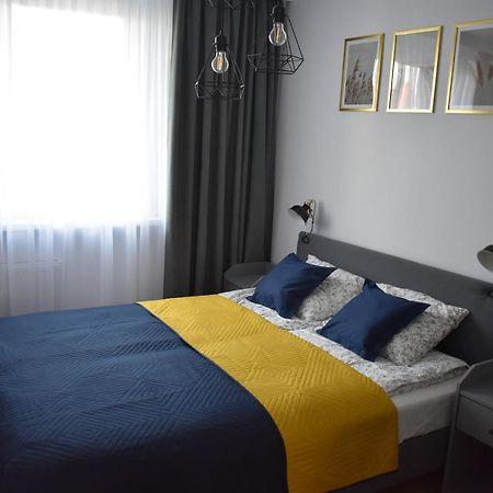 Apartament W Centrum Przy Parku Na Wyspie Piła Eksteriør bilde