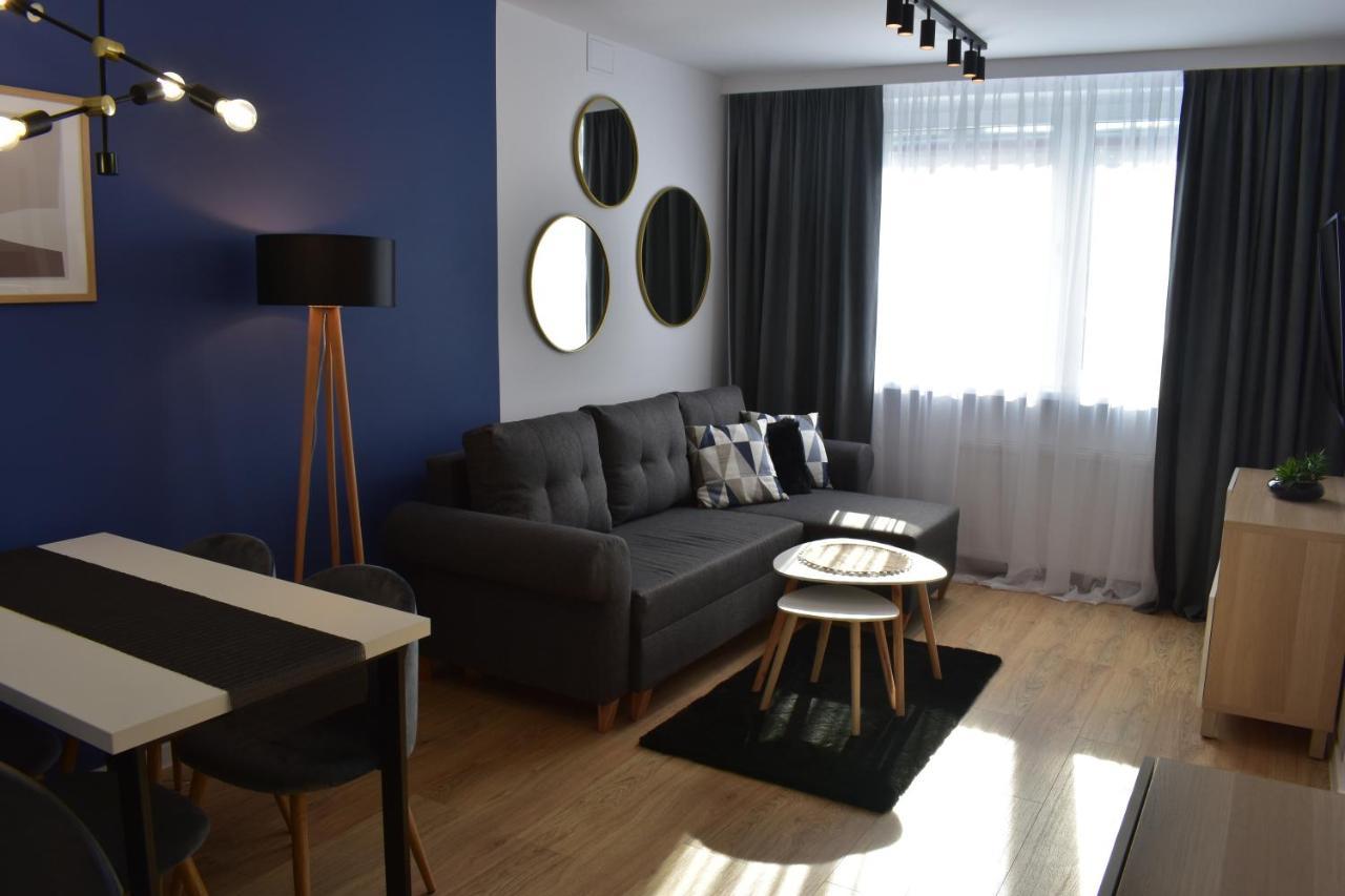 Apartament W Centrum Przy Parku Na Wyspie Piła Eksteriør bilde
