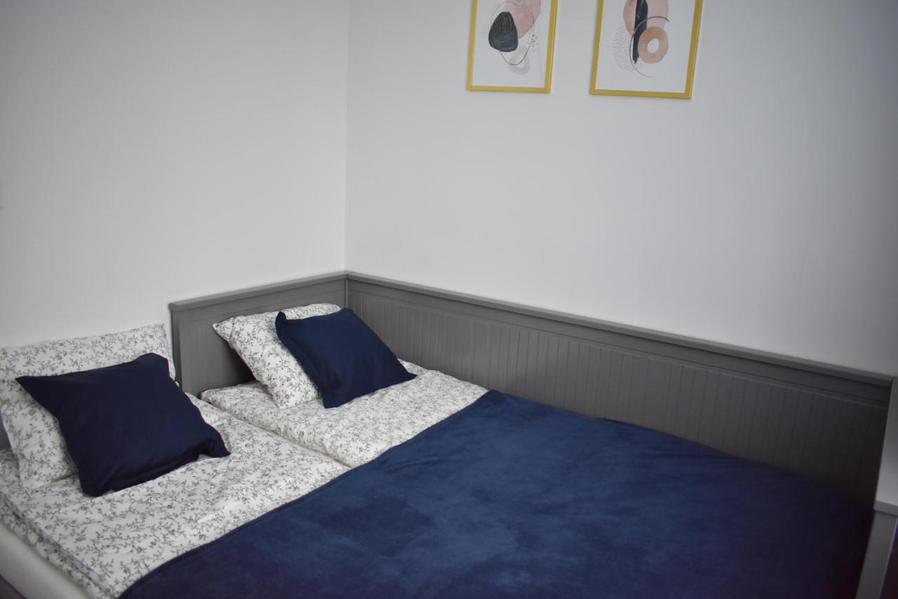 Apartament W Centrum Przy Parku Na Wyspie Piła Eksteriør bilde